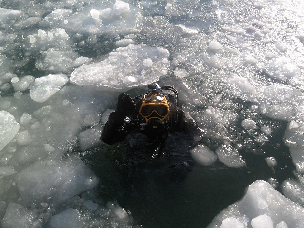 Cold Plunge for Sleep: Timing and Temperature Guide