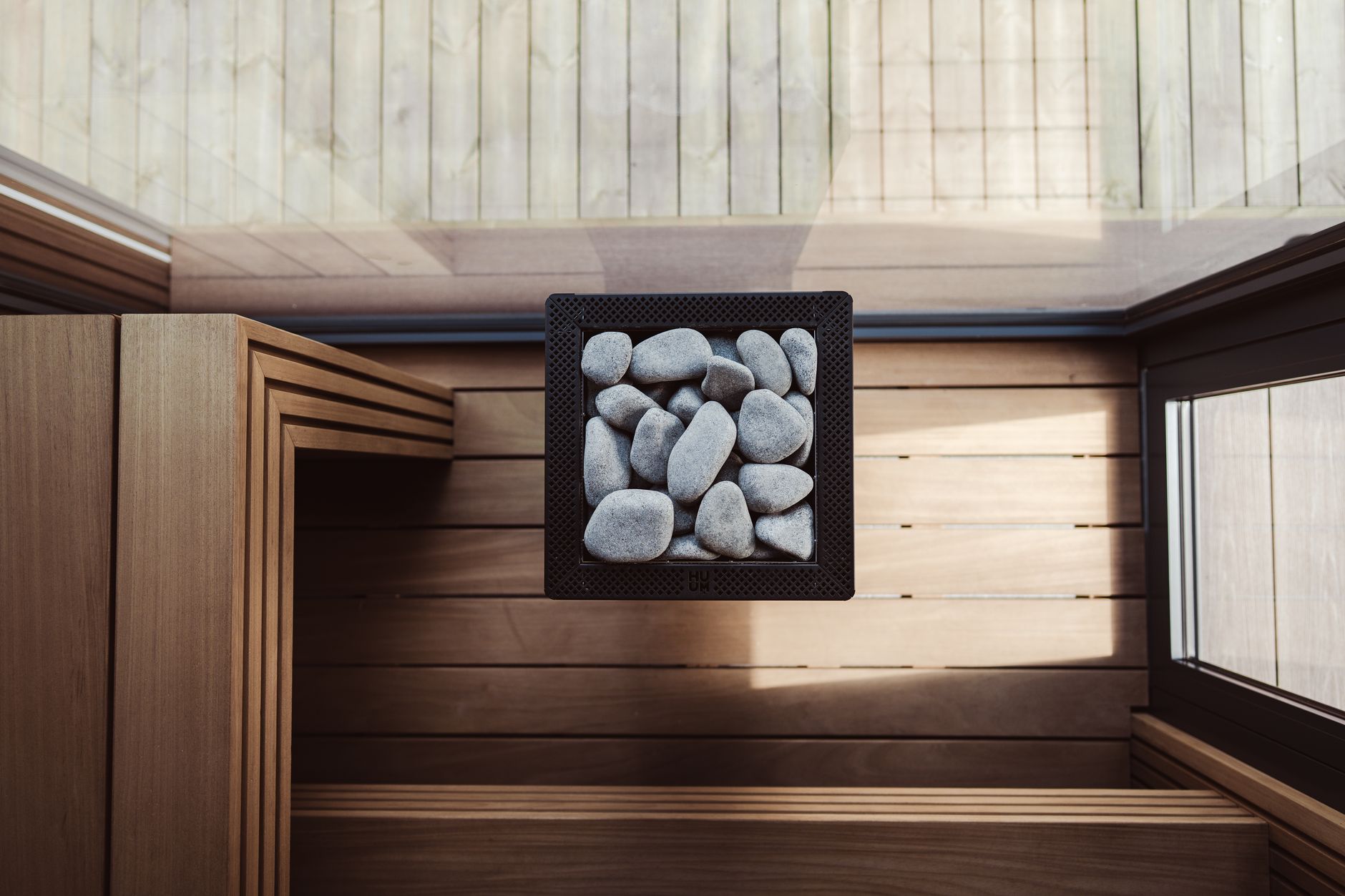 Cold Plunge vs Sauna: Heart Rate, Circulation, Effect Sizes